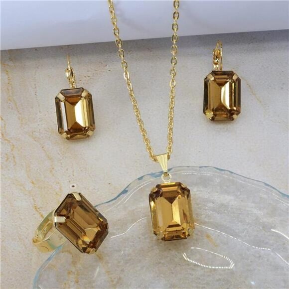 Gold-Tone Jewelry Set with Topaz Crystal- Gemstone Pendant, Ring & Earrings - Picture 5 of 6